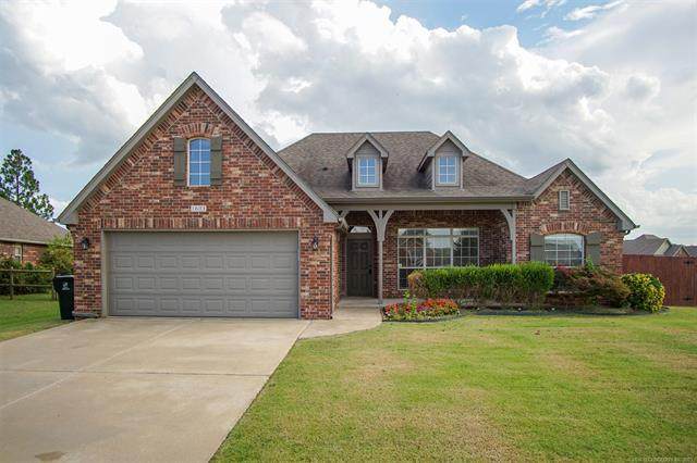 1611 Austin Place - Photo 1