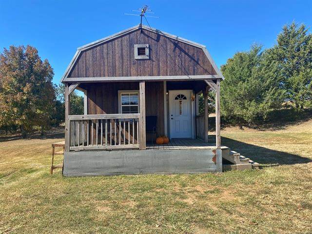 469228 923 Road - Photo 1