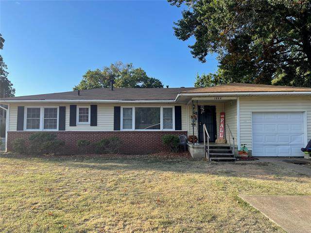 1664 13th Street - Photo 1