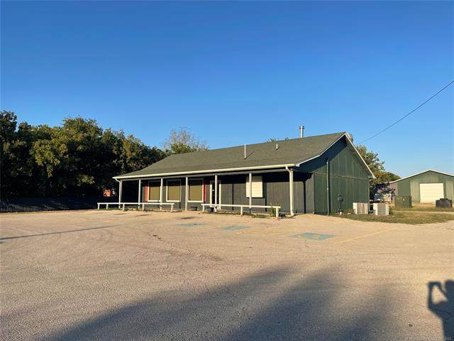 1008 Highway 77 - Photo 1