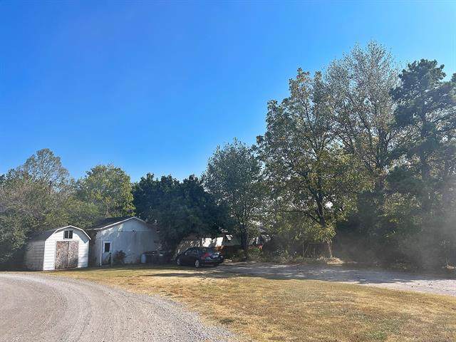 18575 795 Road - Photo 1