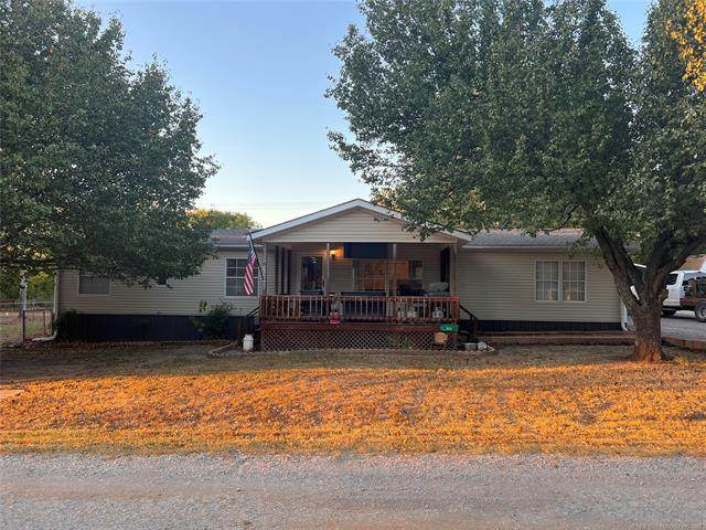 610 Centennial - Photo 1