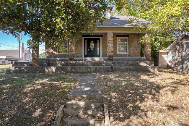 402 Mckinley Avenue - Photo 1