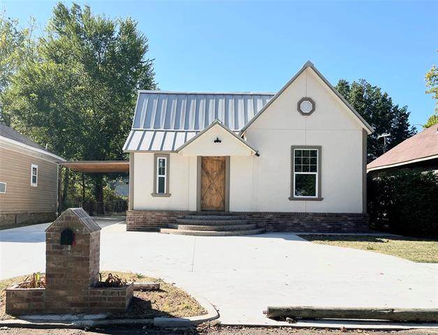 410 Comanche Avenue - Photo 1