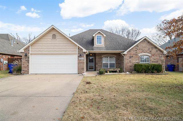 26449 Vintage Trace Drive - Photo 1