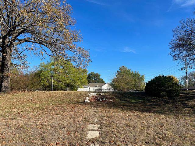 535 Jackson Avenue - Photo 1