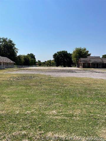 11940 86th Street - Photo 1