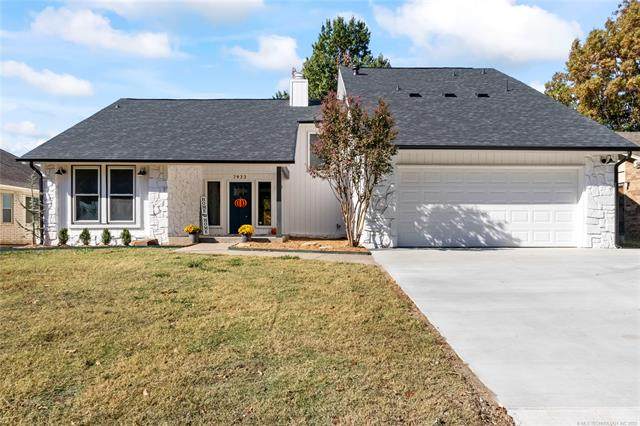 7922 86th East Avenue - Photo 1