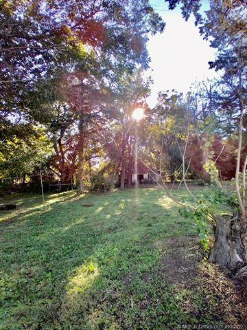 1228 Johnston - Photo 1