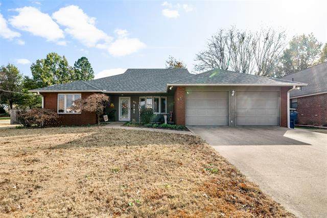 601 Persimmon Drive - Photo 1