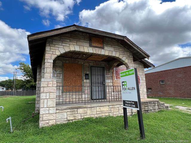 619 Lewis Avenue - Photo 1