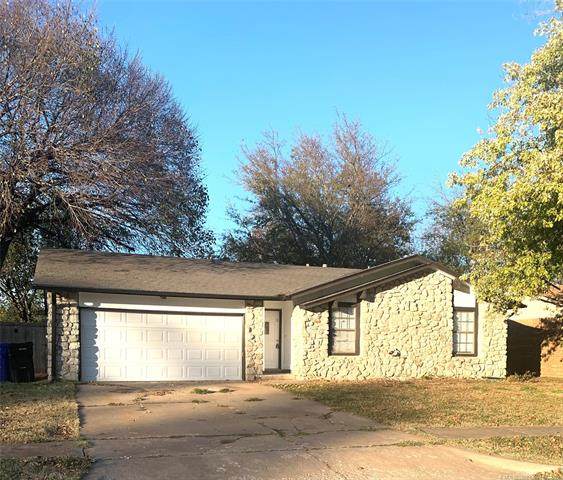 912 Oakridge Street - Photo 1