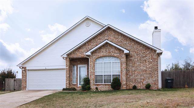 2516 Westwood - Photo 1