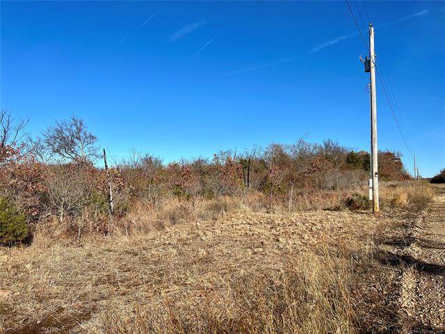448543 1011 Road - Photo 1