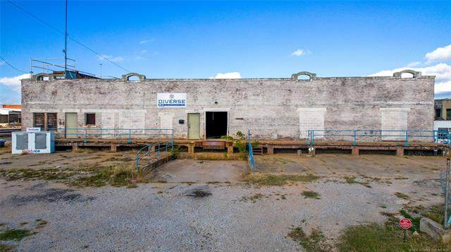 301 1st - Photo 1