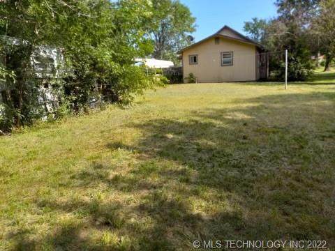 451 Hampton Road - Photo 1