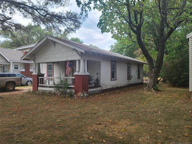 709 Wood Avenue - Photo 1