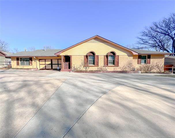 4633 Delaware Avenue - Photo 1