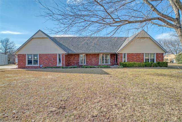 8210 166th East Avenue - Photo 1