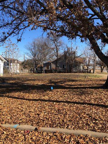 216 Wyandotte Avenue - Photo 1