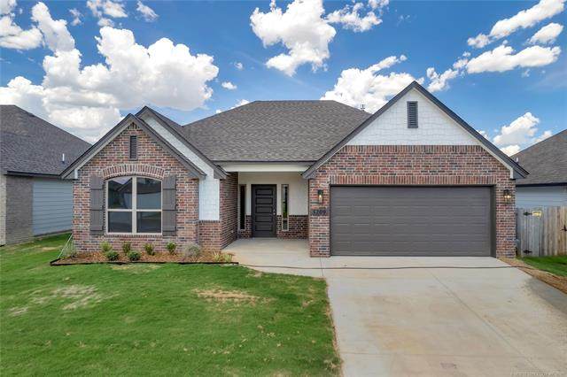 5209 Walnut Creek Drive - Photo 1