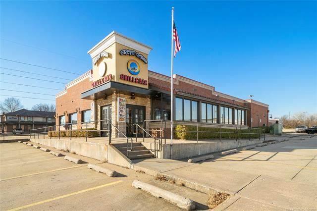 3900 Elm Place - Photo 1