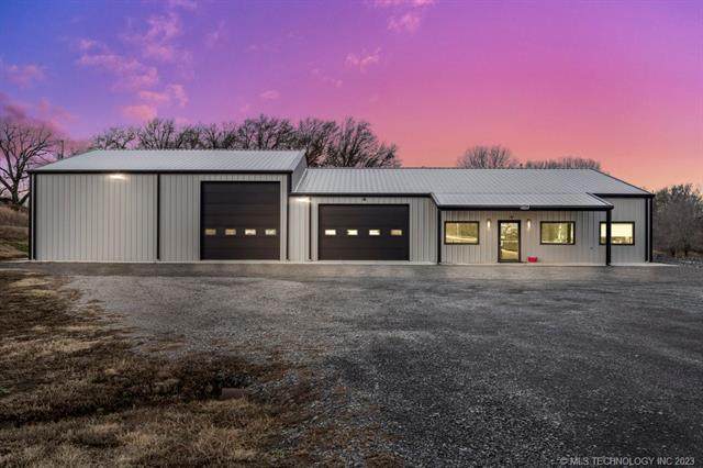 3217 32nd Street - Photo 1