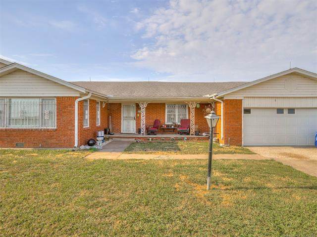4704 76th Street North - Photo 1