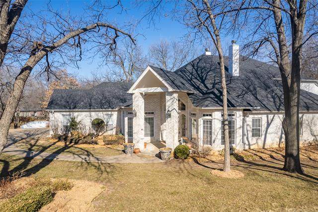 3725 Maple Drive - Photo 1