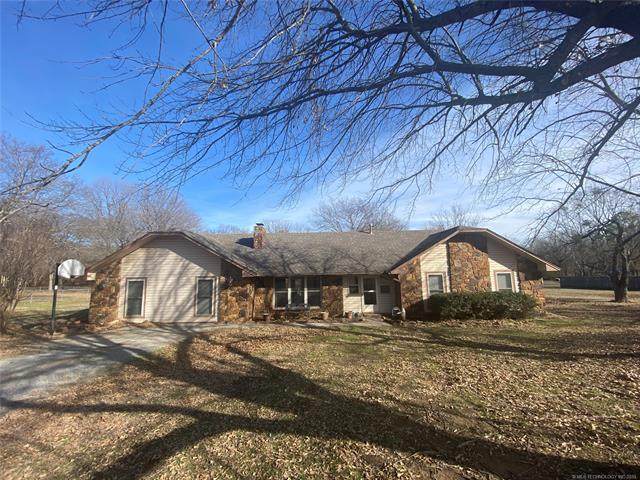 216 Emery - Photo 1