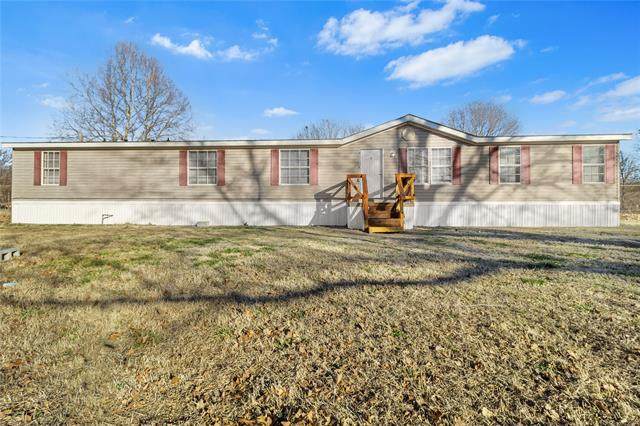 2411 Circle Drive - Photo 1