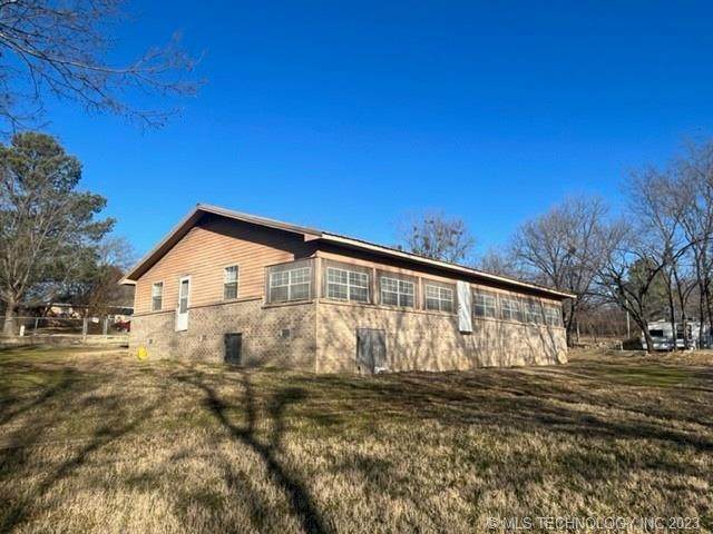 463 10th - Photo 1
