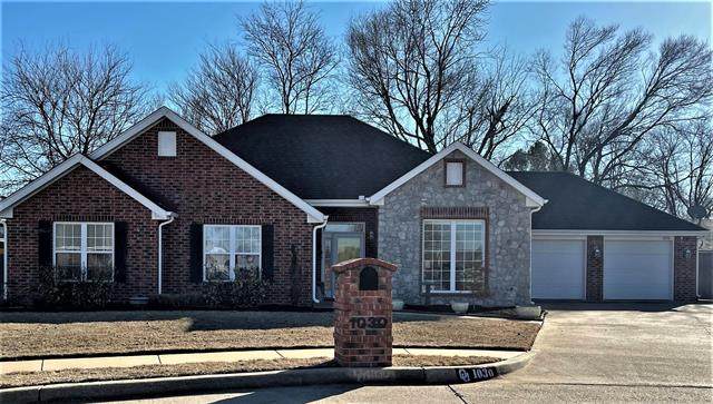 1030 East Drive - Photo 1