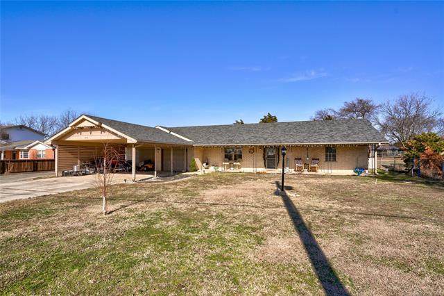 718 Williams - Photo 1