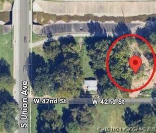 1501 42nd Street - Photo 1