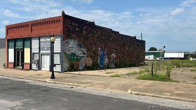 220 Main Street - Photo 1