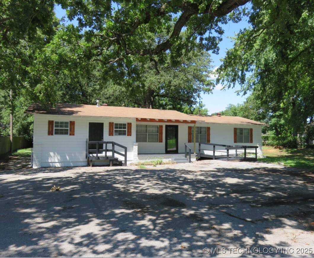 1239 Main Street - Photo 1