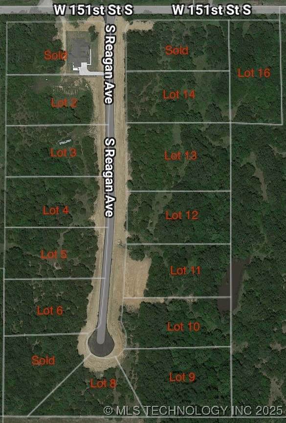 596 Reagan Avenue - Photo 1