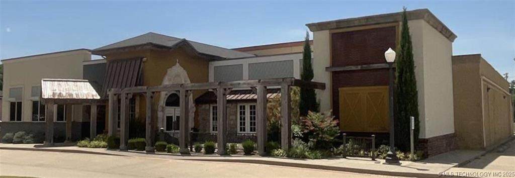 223 Hall Of Fame Avenue - Photo 1