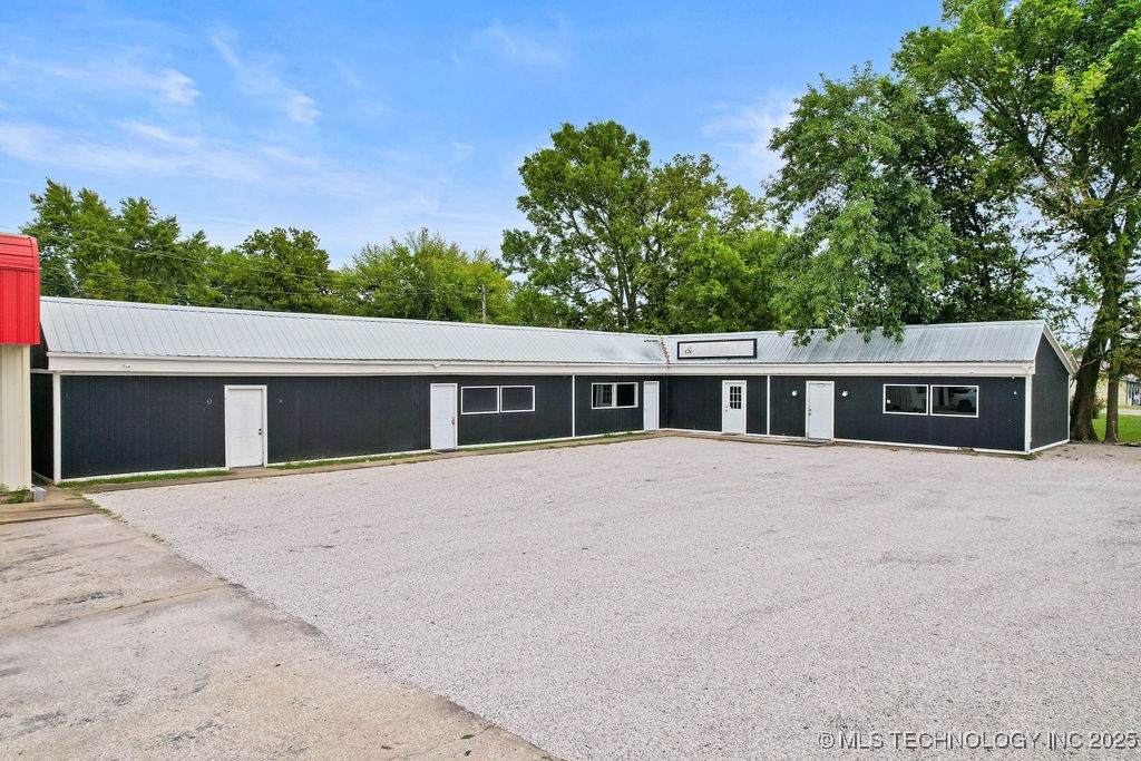 324 Ketchum Avenue - Photo 1