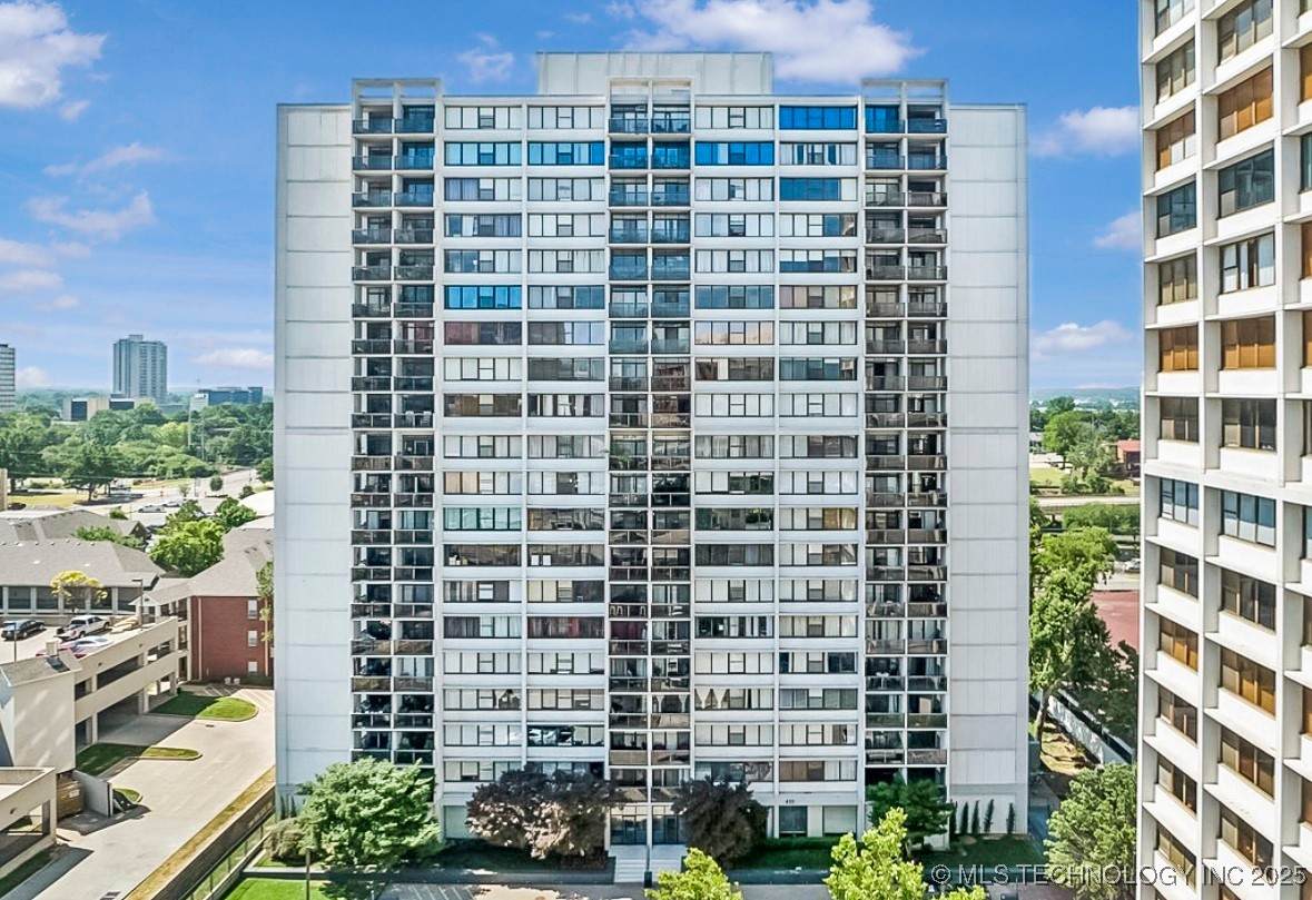 410 7th Street - Photo 1