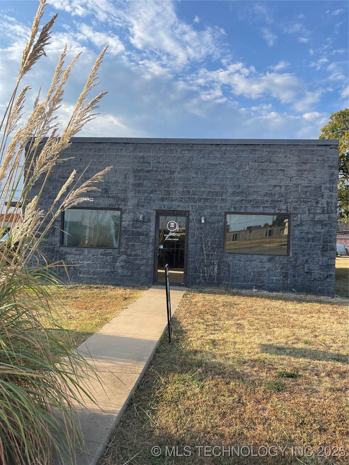 121 Judy Adams - Photo 1