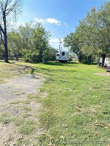 530 Van Buren - Photo 1