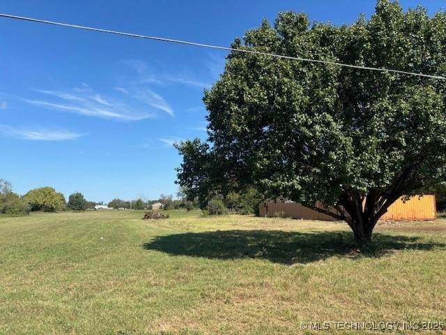 12619 170th Street North - Photo 1