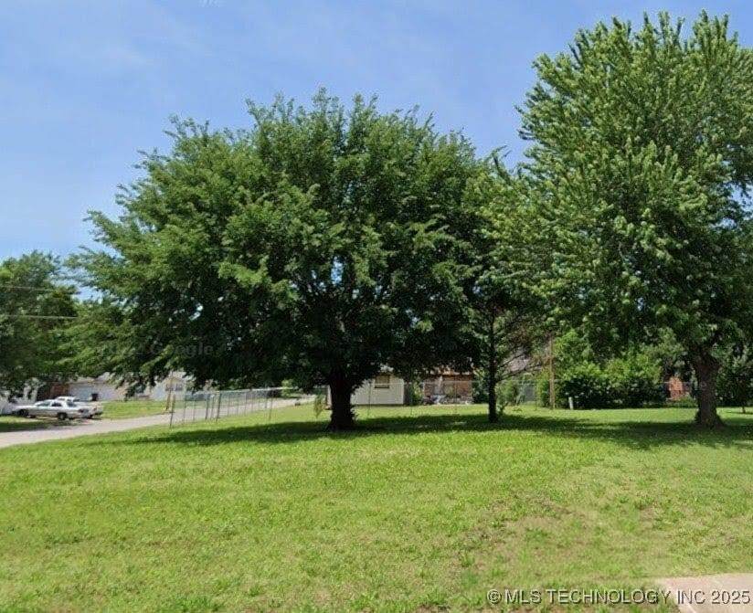 501 Highland Drive - Photo 1