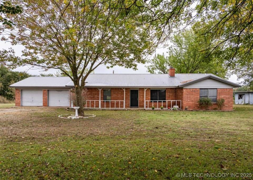 1977 Green Acres Drive - Photo 1