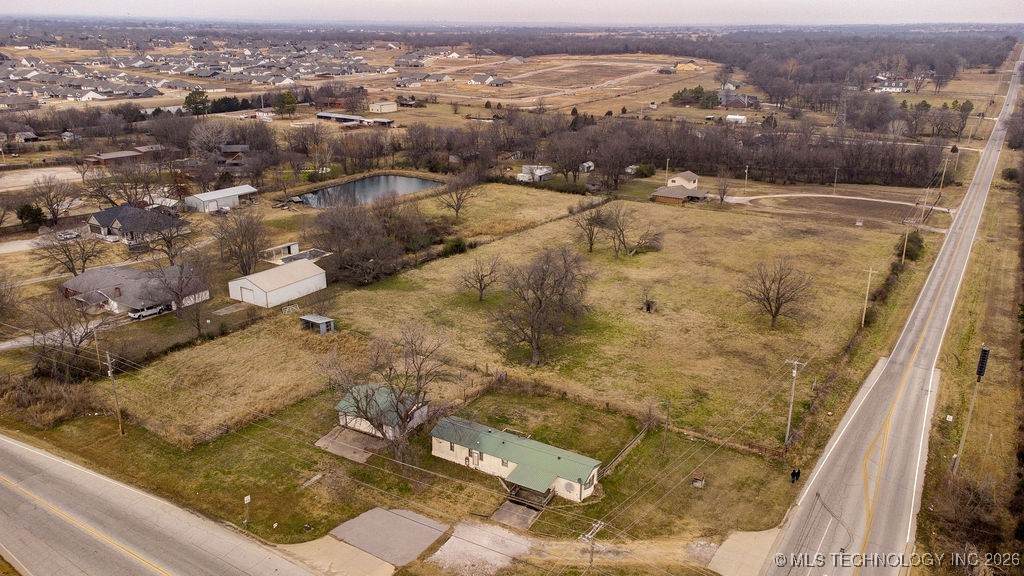 8021 86th Street North - Photo 1