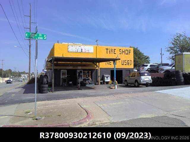 919 Sheridan Road - Photo 1