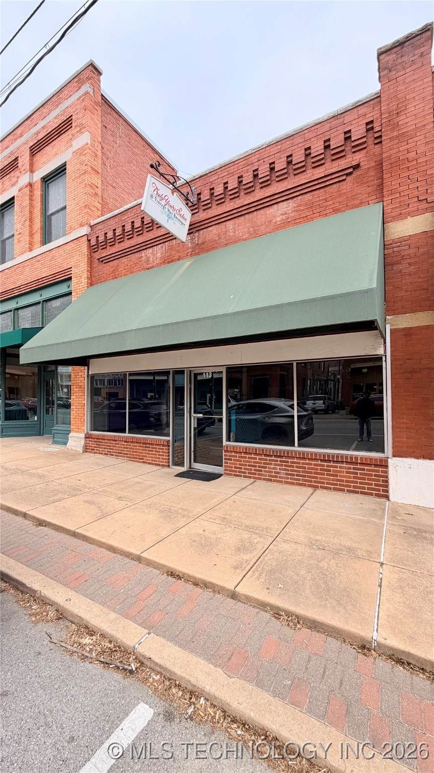 113 6th Street - Photo 1