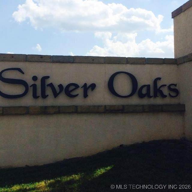  Urbana Avenue - Photo 1